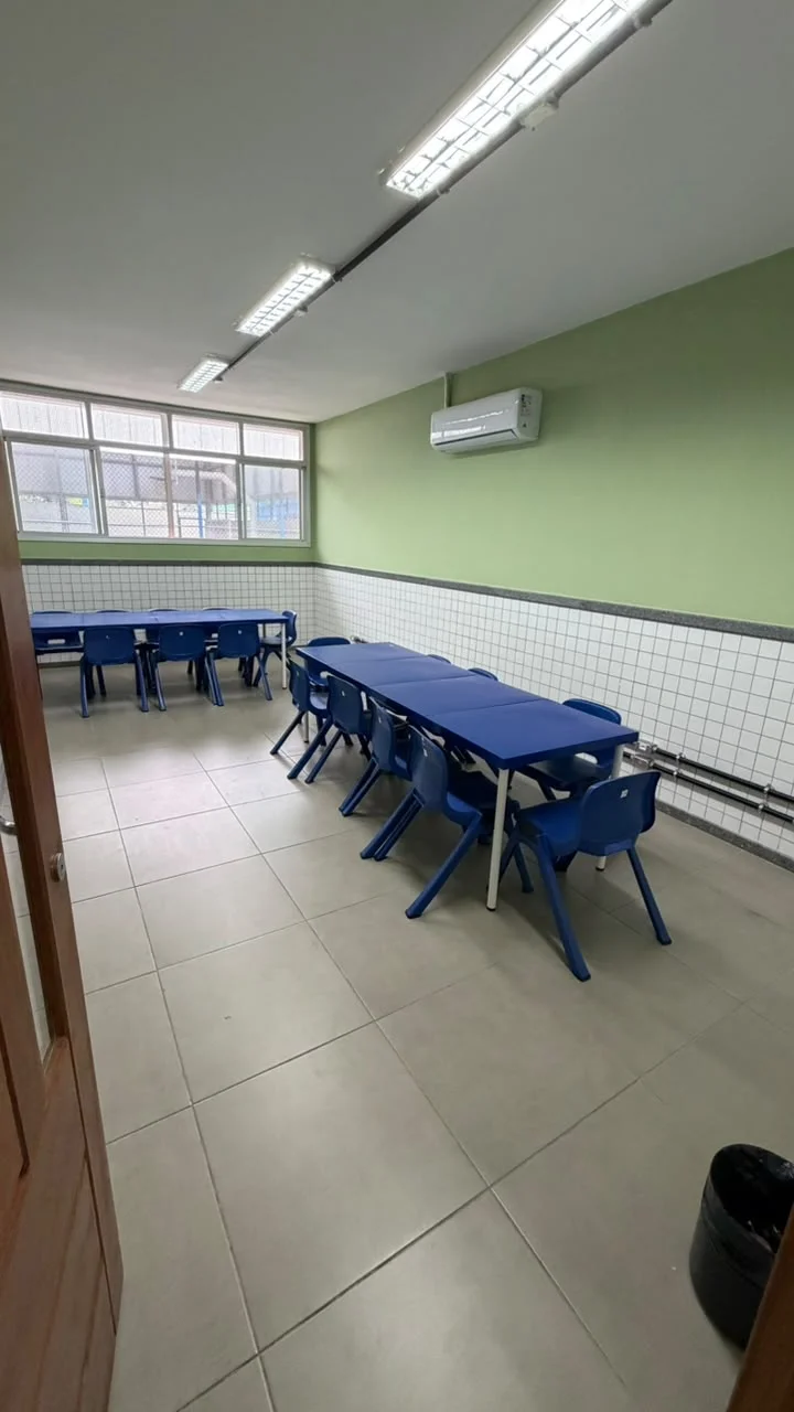 Sala de apoio com climatização e acabamentos novos